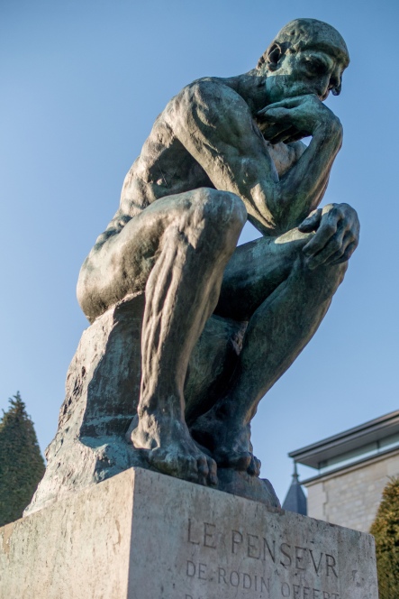 Le_Penseur_in_the_Jardin_du_Musée_Rodin,_Paris_March_2014